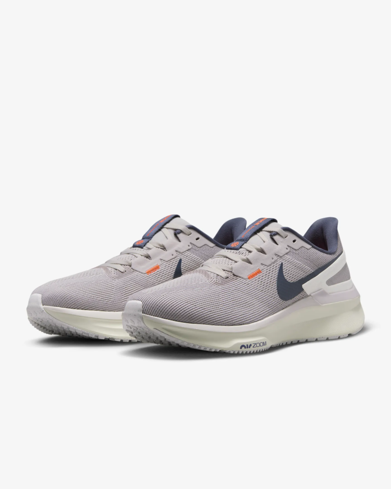 Nike Structure 25